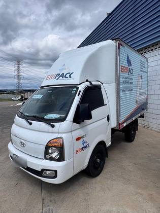 HYUNDAI HR 2.5 LONGO SEM CAÇAMBA 4X2 16V 130CV TURBO INTERCOOLER DIESEL 2P MANUAL